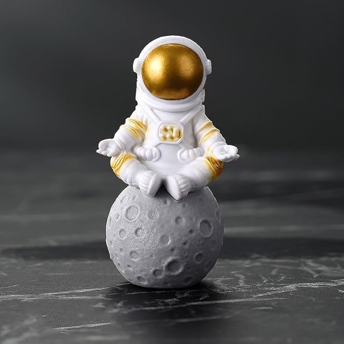 Gold White Astronaut Statues Set of 4, Spaceman Sculptures Figurines Space Theme Decor for Room Shelf Desk Cake Toppers