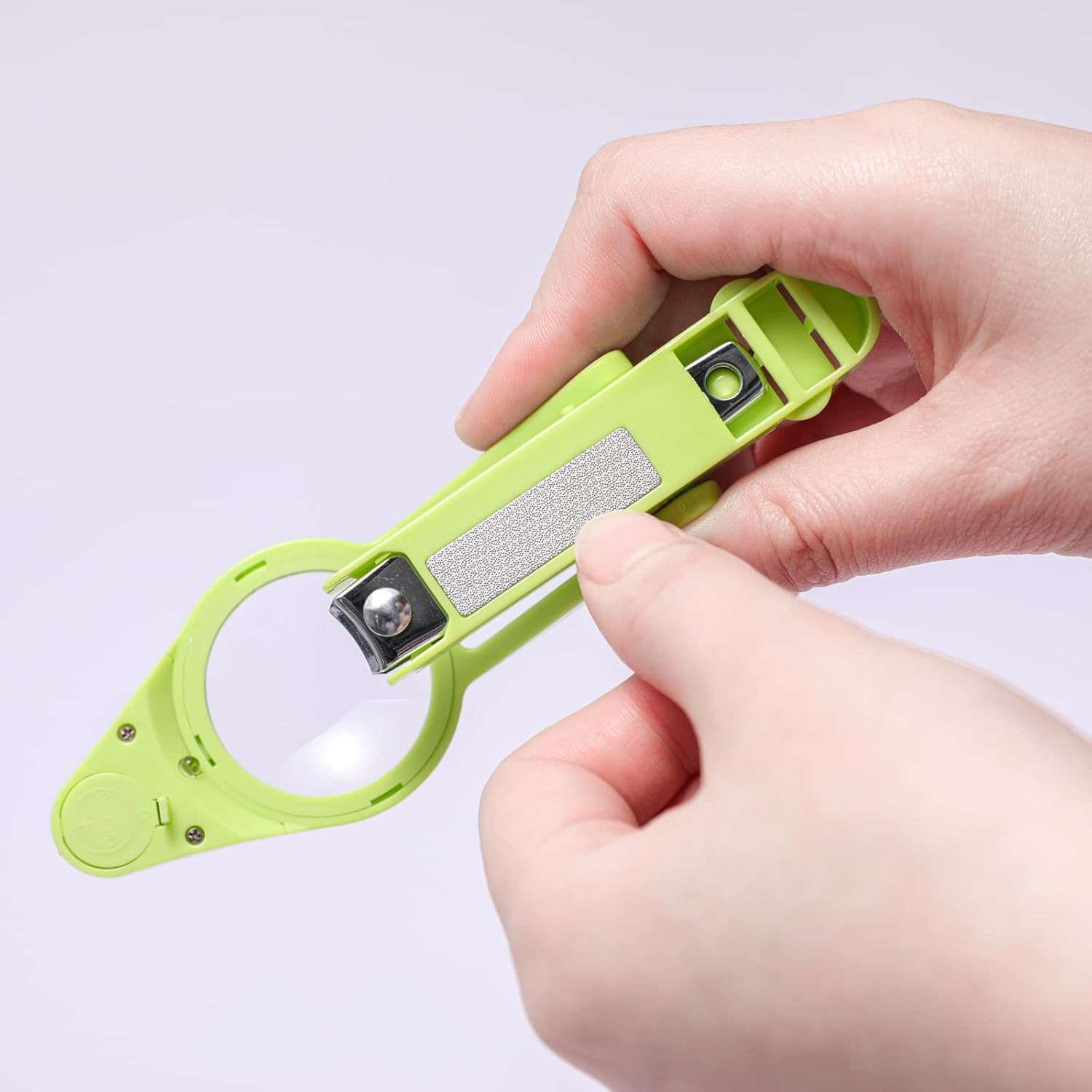 Nail Clippers with fold-Away Magnifier and LED Light, nail clipper with light,lighted nail clipper,Fingernails & Toenails Nail Clippers Care for Elderly Seniors Pets and Baby Reduce Eye Strain