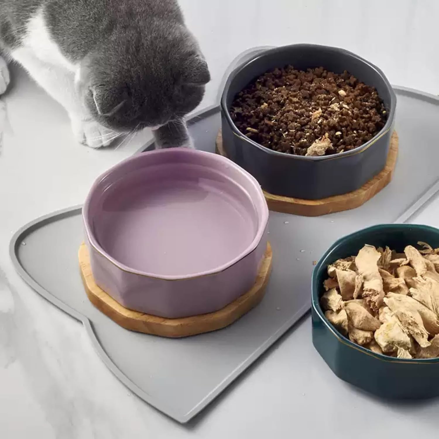 Cat Food Mat, Silicone Pet Feeding Mat for Floor Non-Slip Waterproof Dog Water Bowl Tray Cushion (17" x 10", Light Gray)