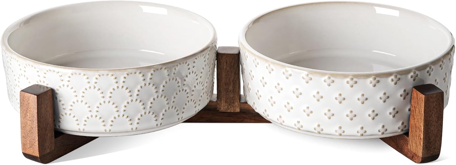 LE TAUCI Dog Bowl Set with Acacia Wood Stand - 1.5-Cup Ceramic Puppy Bowls for Small Dogs, Dual Food and Water Bowls with Weighted Non-Slip Base, Clover