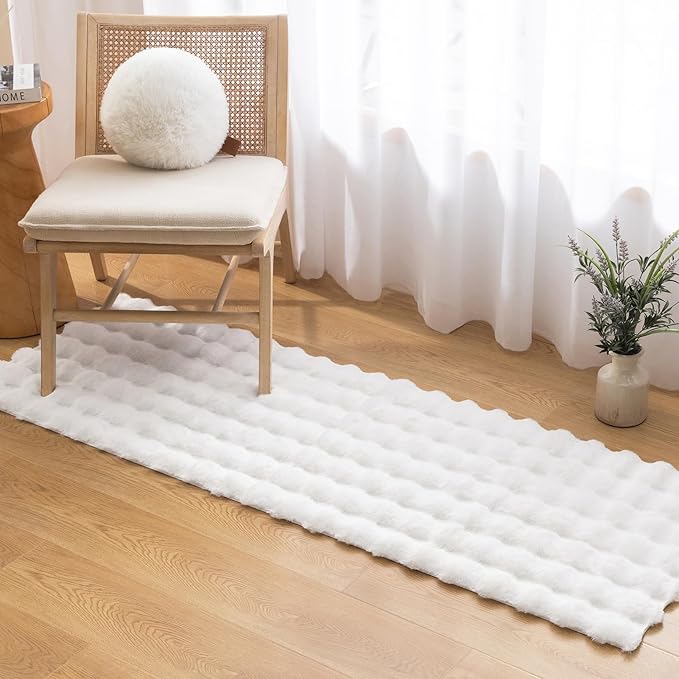Ashler Faux Rabbit Fur Rug, White 2x6 FT Fluffy Soft Runner Area Rugs, Rectangle Fuzzy Carpet for Living Room, Bedroom, Machine Washable Shaggy Nursery - 3D Bubble Mat