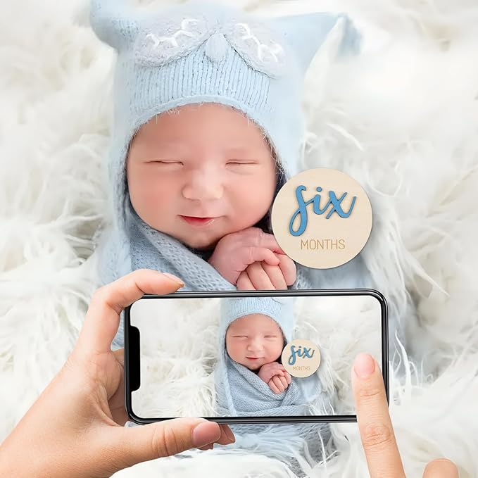 Baby Monthly Milestone Discs for Boy: Milestone Marker Circles Wooden Cards from 1-12 Months for Photo Props - Newborn Age Signs for Gifts