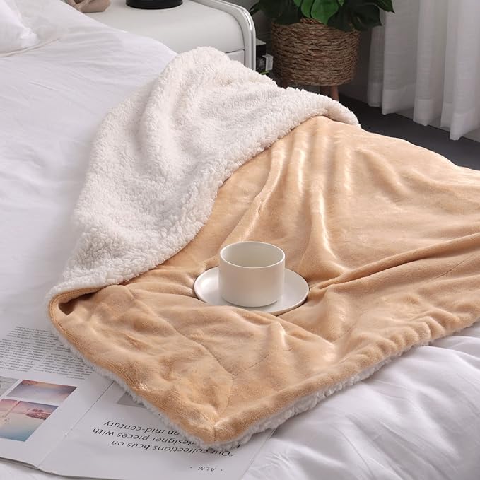 NANPIPER Baby Sherpa Blanket,Warm Toddler Throw Blanket,Soft Newborn Fleece Blanket for Winter (Beige,30x40 inches)