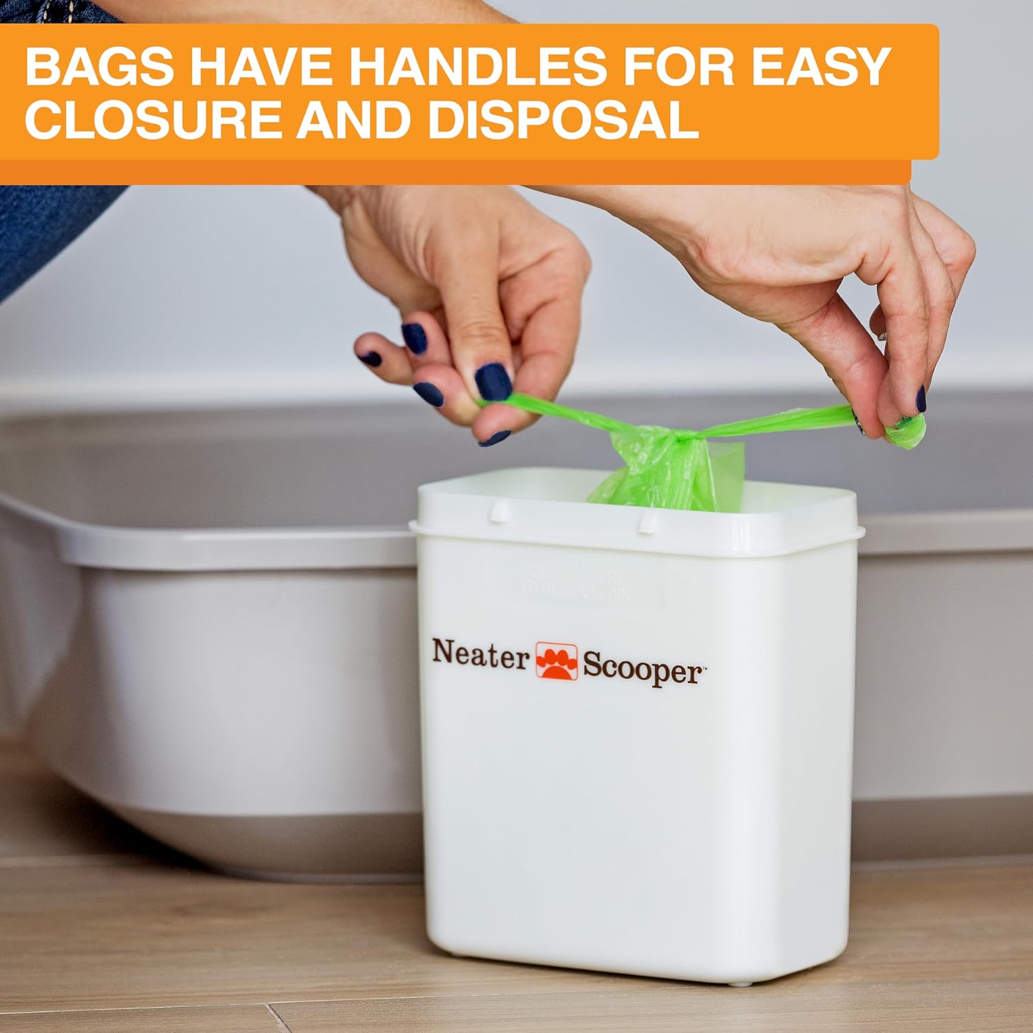 Neater Pet Brands Neater Scooper Standard Cat Litter Scoop, 15 Refill Bags – Mess-Free Cat Litter Scooper with Bag, Spill-Proof Kitty Box Sifter, Bin Doubles as Scoop Holder, For Single-Cat Households