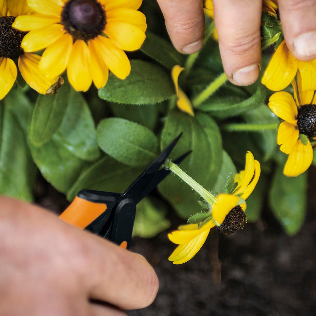 Fiskars 6" Pruning Scissors for Flowers, Buds, Weeds and Small Plants, Garden Snips with Resin Resistant Nonstick Stainless Steel Blades, Gardening Trimmers with Comfortable Handle