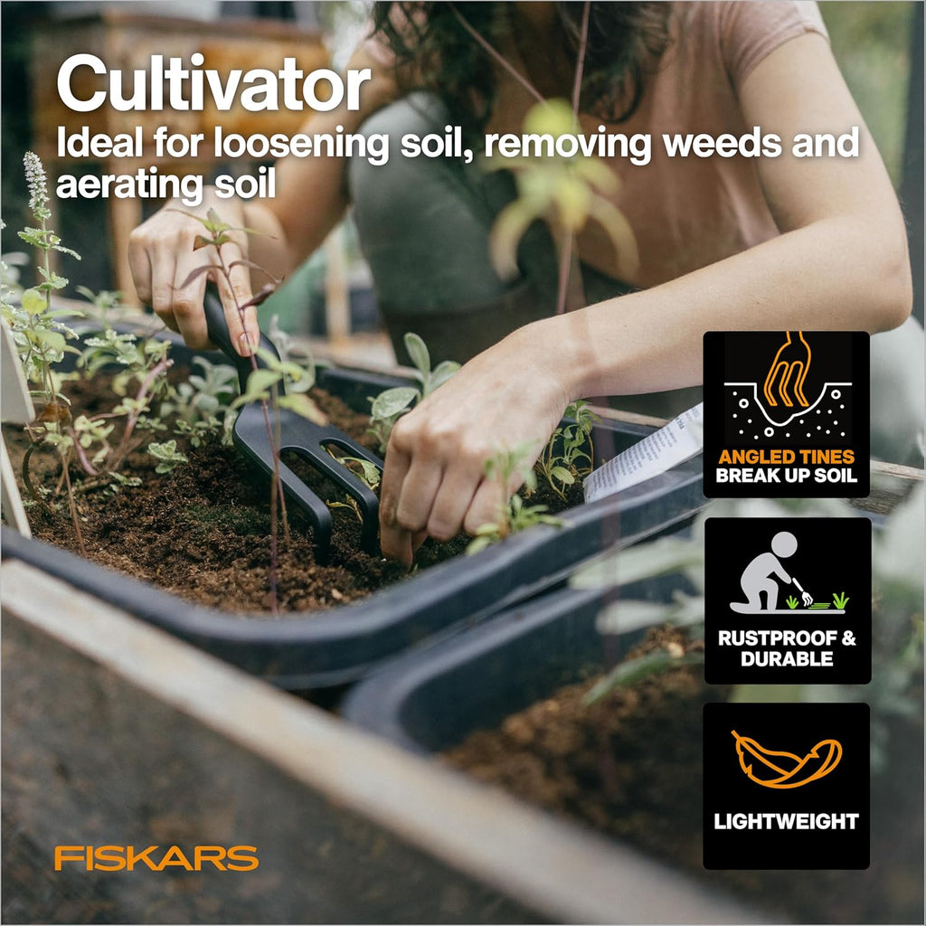 Fiskars House Plant Starter Tool Gift Set with Bypass Pruner, Trowel, Cultivator, and L/XL Garden Gloves, Accessories for Indoor Gardening (4 Piece Kit)