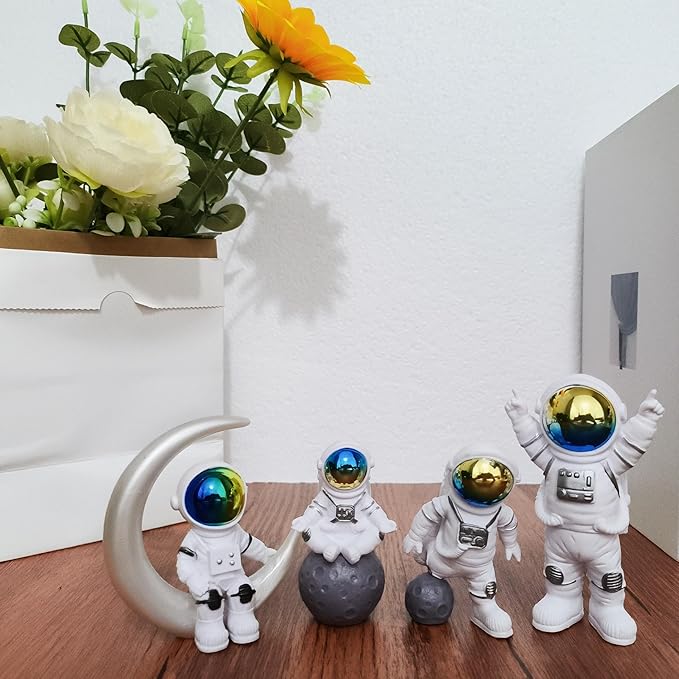 Gradient Astronaut Statues Set of 4, Spaceman Figurines Space Theme Decor for Room Shelf Desk Cake Toppers