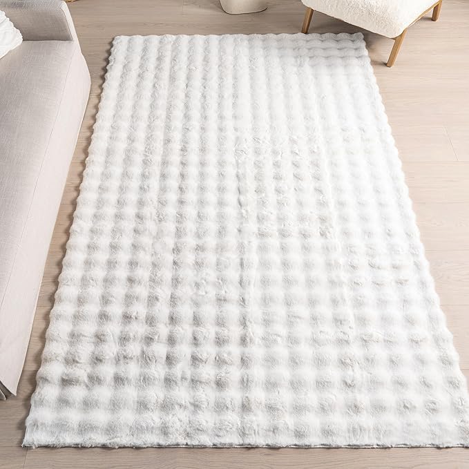 nuLOOM Jeni Off-White, 5' x 7'6" Oval, Solid Faux Rabbit, Fluffy and Cozy, High Traffic, Stain Resistant, Easy Clean, Durable Washable Area Rug for Bedroom, Living Room, Dining, Den, Foyer, Entryway