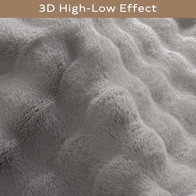 Ashler Faux Rabbit Fur Rug, Light Grey 5x7 FT Fluffy Soft Area Rug, Rectangle Fuzzy Carpet for Living Room, Bedroom, Machine Washable Shaggy Nursery Rug - 3D Bubble Rug