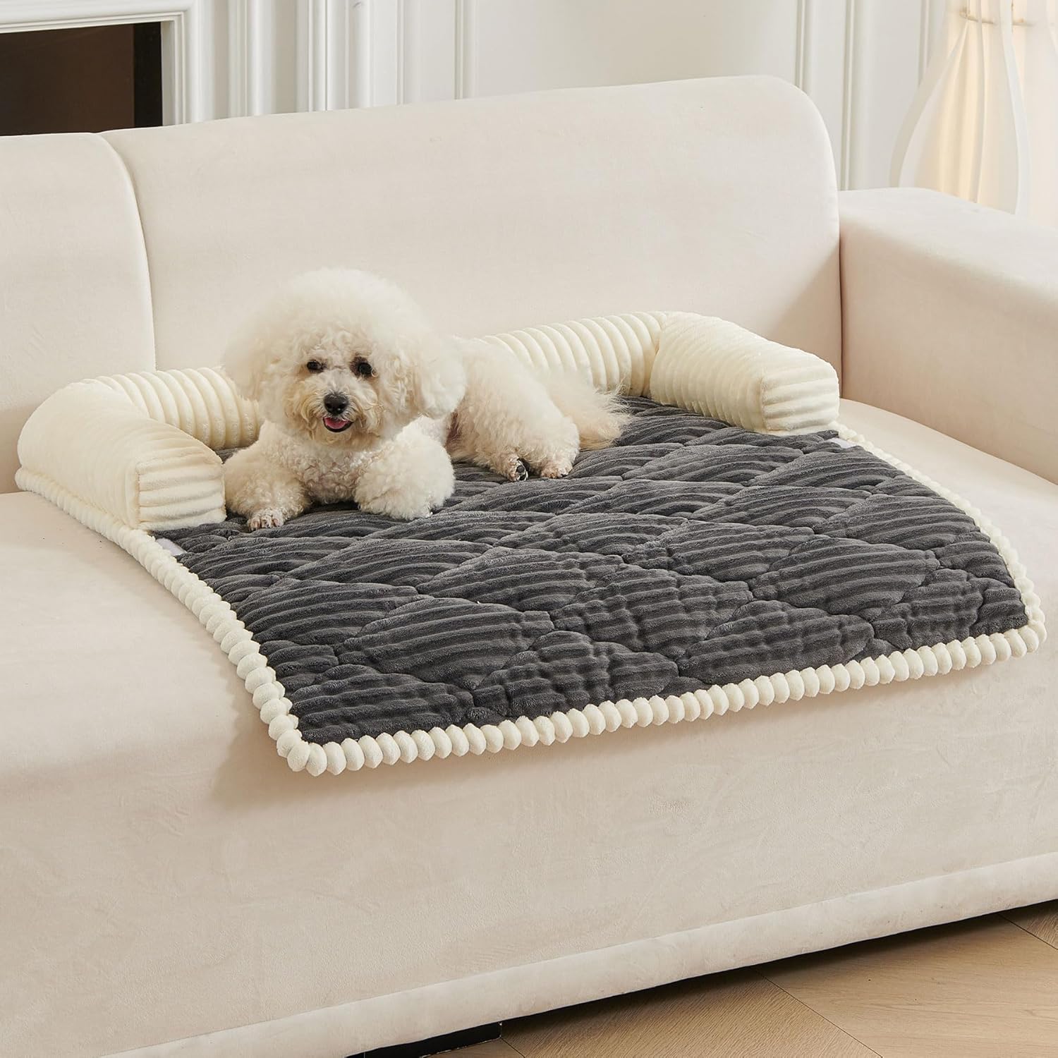 HAOMAIJIA Dog Couch Bed for Small Dogs, Non Slip Pet Couch Covers for Sofa Thick Soft Washable Dog Couch Cover Protector All Seasons Universal Dogs and Cats Bed Mat (Grey, Small)