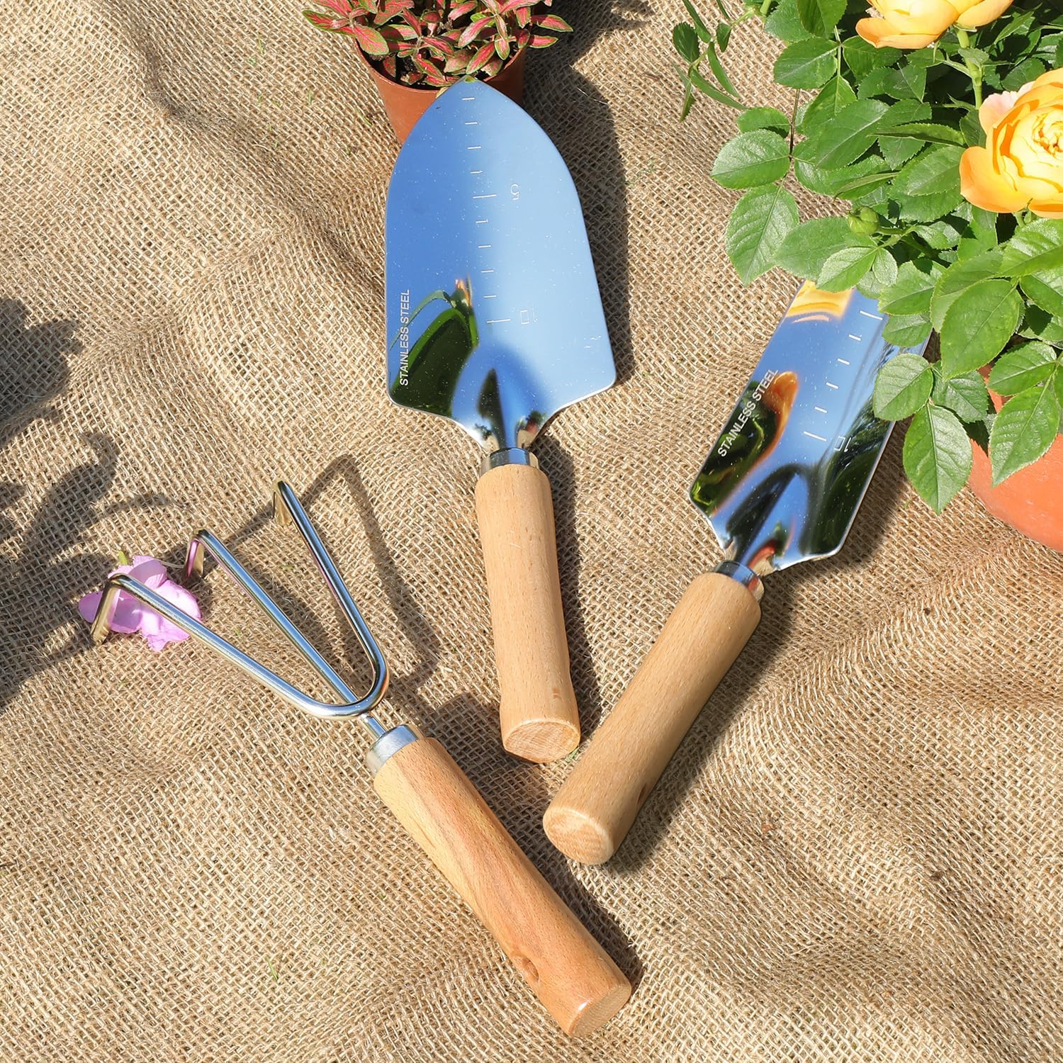 Garden Tool Set, 3 Pieces Gardening Kit with Garden Plant Twist Tie and Plastic Plant Tag, Stainless Steel Heavy Duty Garden Tools with Wooden Handle, Gardening Gifts for Women